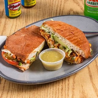 Pollo / Chicken Tortas